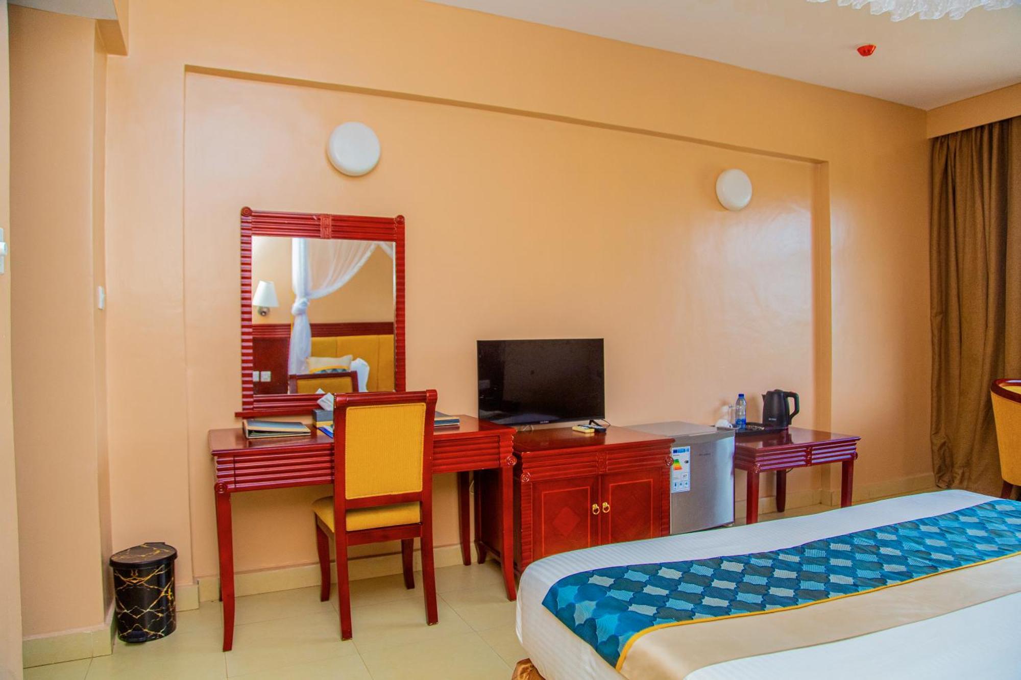 Luwa Evergreen Hotel Mtwara Ngoại thất bức ảnh