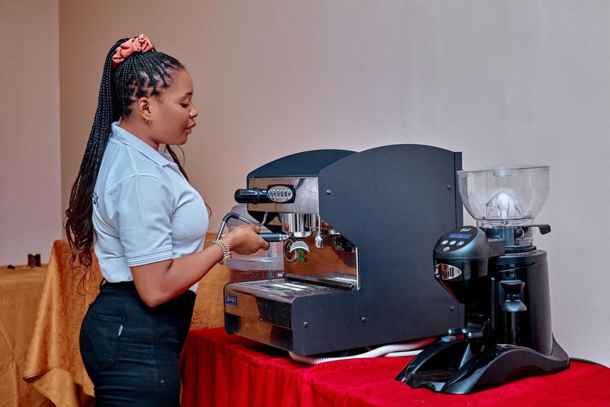 Luwa Evergreen Hotel Mtwara Ngoại thất bức ảnh