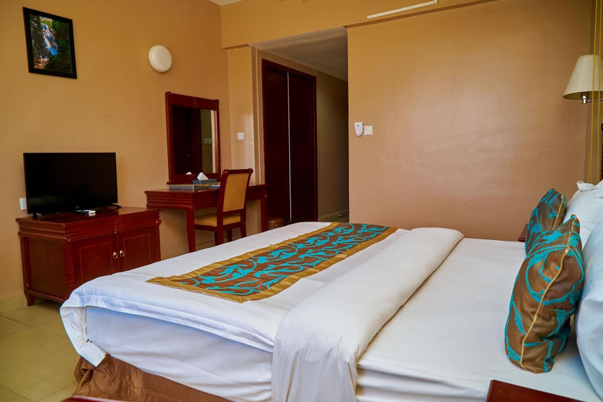 Luwa Evergreen Hotel Mtwara Ngoại thất bức ảnh